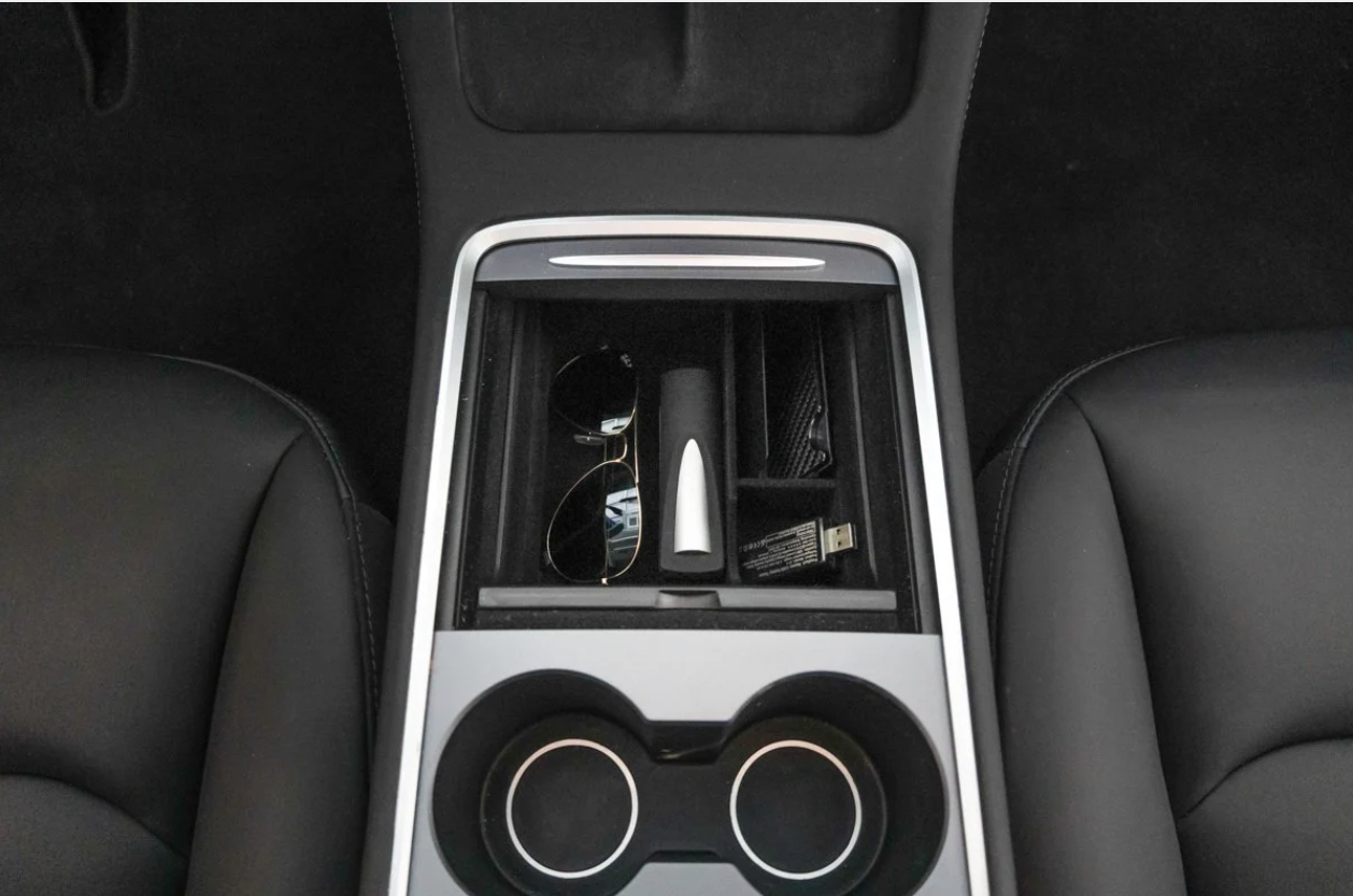 Tesla Model 3/Y Magnetic Wireless Charging Tray