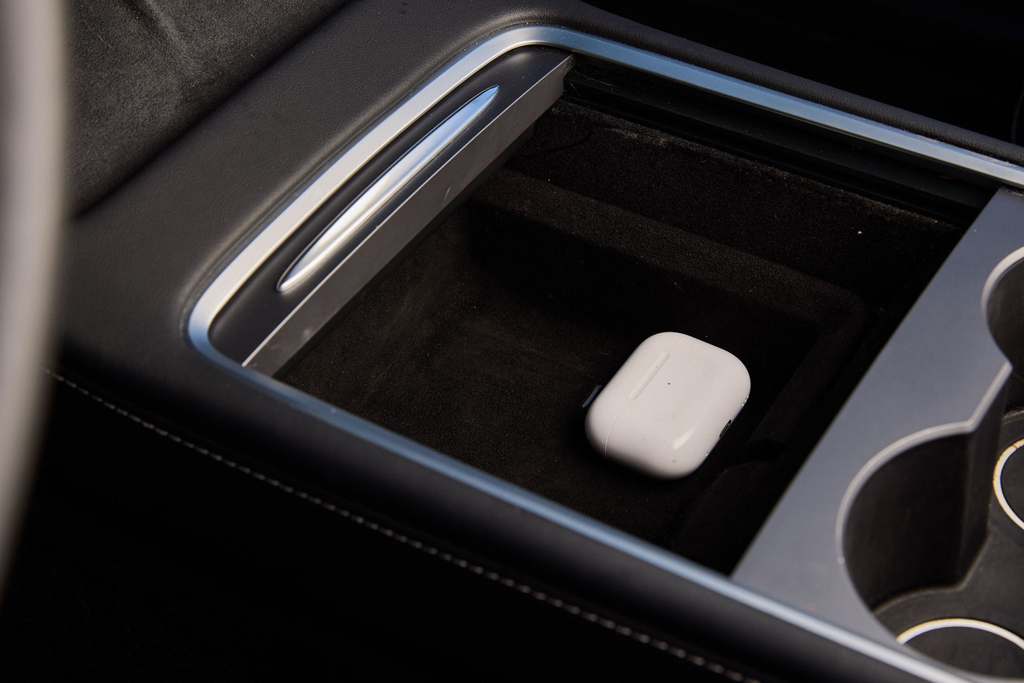 Tesla Model 3/Y Magnetic Wireless Charging Tray